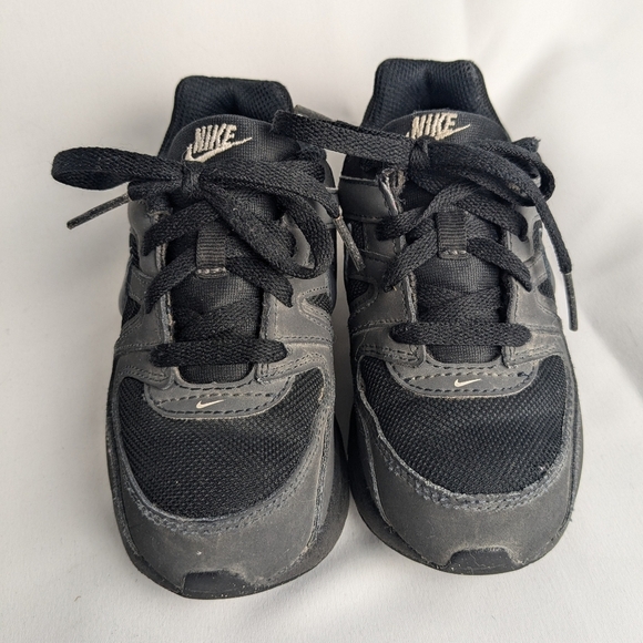 NIKE AIR MAX Baby Shoes Black Color Size 10 With Laces - Picture 2 of 7